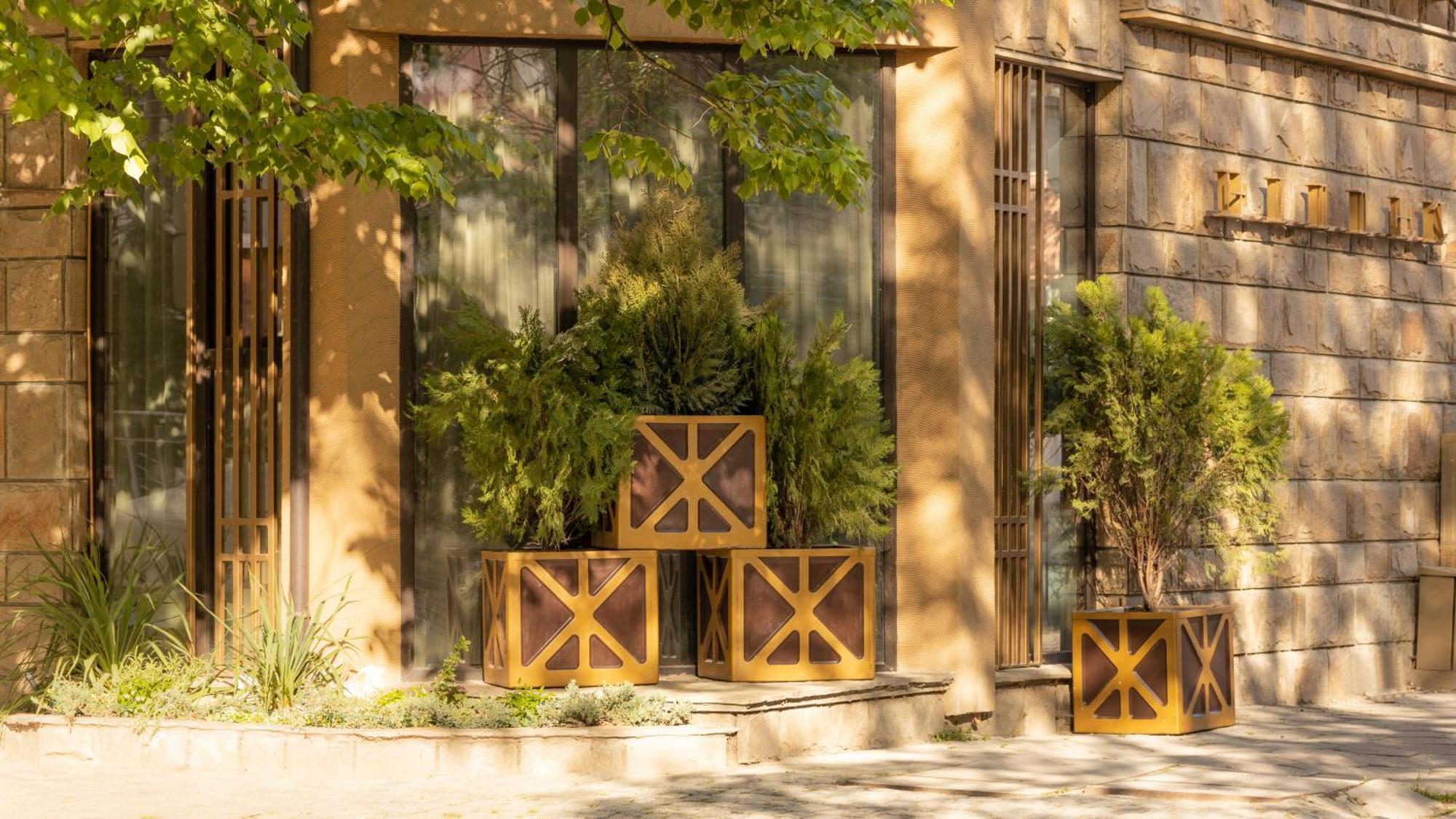 Hidden Bank: Cash Plovdiv Exterior foto